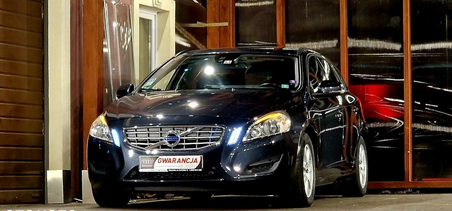 Volvo V60 cena 32999 przebieg: 220000, rok produkcji 2013 z Lubycza Królewska małe 667